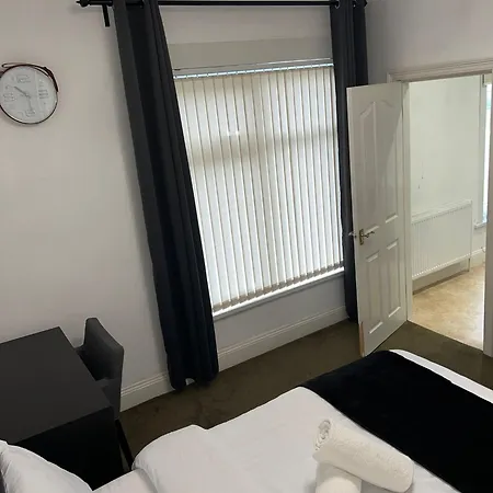 Favourite Ensuite * Μίντλεσμπρο